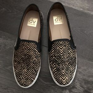 DOLCE VITA Slip On Sneakers